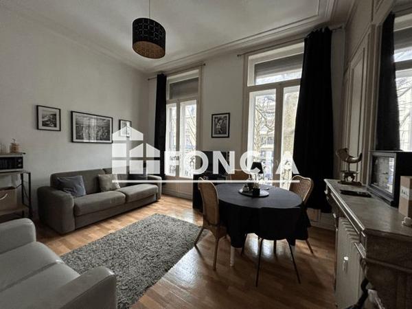 Location Studio 30.1 m² - 86 BVD. DE LA LIBERTE Lille 59800