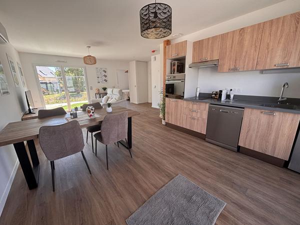 A LOUER - Maison meublée 1 chambre plein pied - Village senior Saint Méen le Grand
