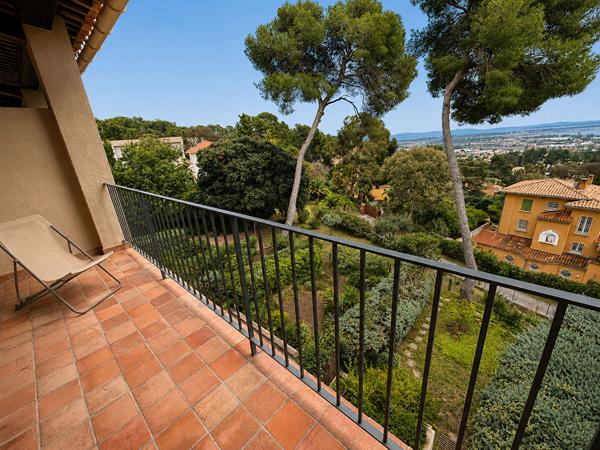 Appartement Hyeres 1 pièce(s) 26.12 m2