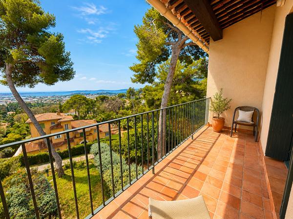 Appartement Hyeres 1 pièce(s) 26.12 m2