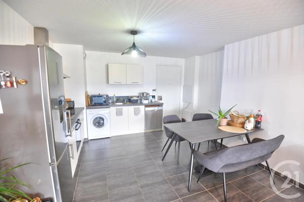 Appartement T2 à vendre  2 pièces - 50,21 m 2   BOURG DE PEAGE  - 26