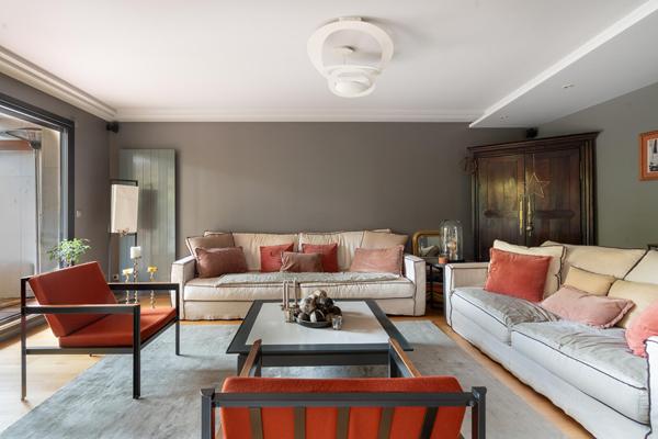 Appartement familial avec terrasse arborée