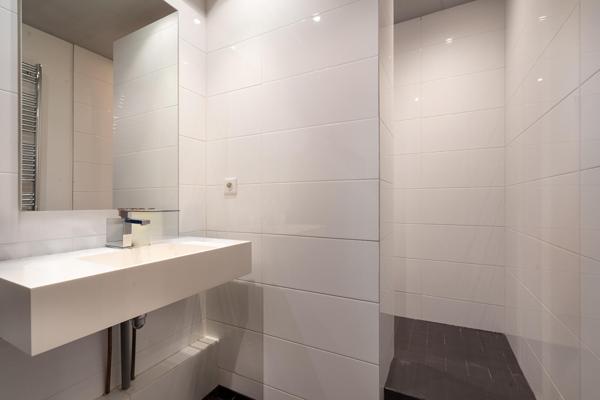Appartement familial avec terrasse arborée