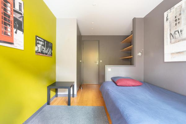Appartement familial avec terrasse arborée