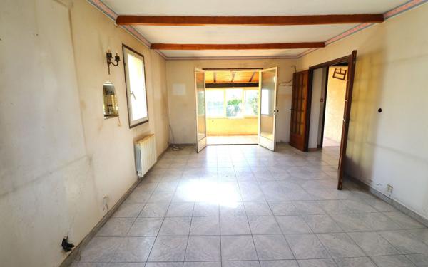 Maison à vendre    4 pièces •  Contes