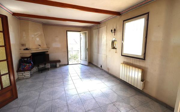 Maison à vendre    4 pièces •  Contes