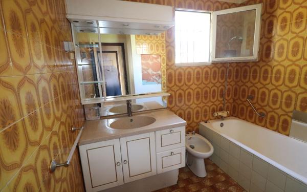 Maison à vendre    4 pièces •  Contes