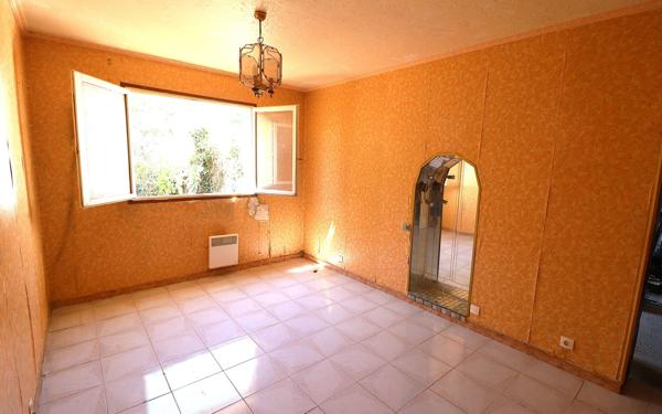 Maison à vendre    4 pièces •  Contes