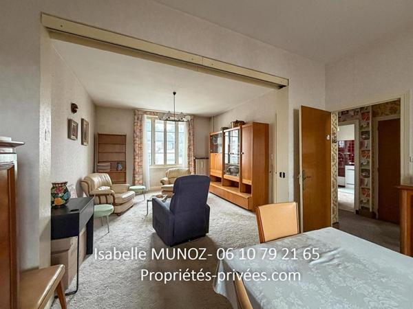 Maison Beaumont 4 pièce(s) 94 m2 avec dépendances et jardin