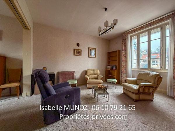 Maison Beaumont 4 pièce(s) 94 m2 avec dépendances et jardin