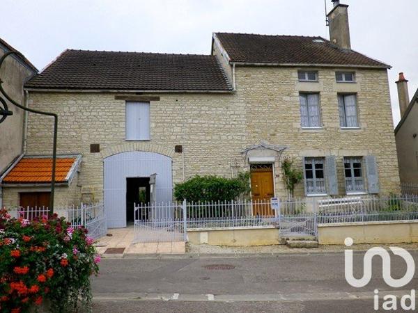 Maison de village 3 pièces de 85 m² à Essoyes (10360)