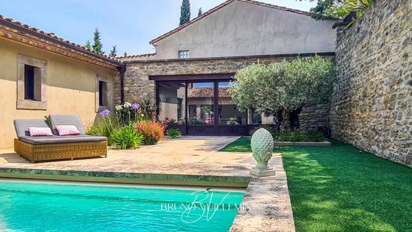 DEMEURE DE CHARME - ANCIENNE CAVE VITICOLE, RENOVATION COMPLETE