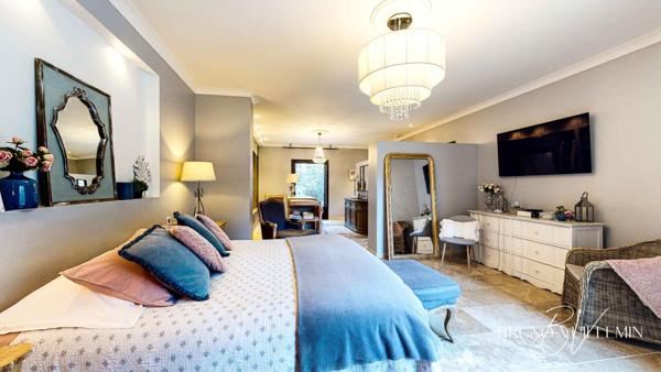 DEMEURE DE CHARME - ANCIENNE CAVE VITICOLE, RENOVATION COMPLETE