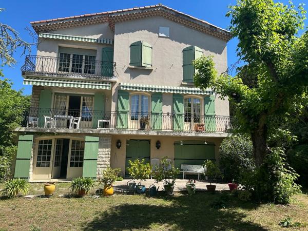 AIX EN PROVENCE - QUARTIER HOPITAL - Maison 309 m2 Terrain 1032m2