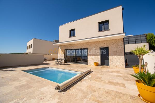 Vente
                Maison112 m² - 4 Pièces -
                    NARBONNE (11100)