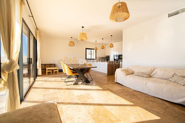 Vente
                Maison112 m² - 4 Pièces -
                    NARBONNE (11100)
