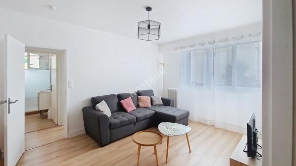 Poitiers charmant T2 de 44 m², aucun travaux à prévoir, proche centre-ville avec parking et cave !