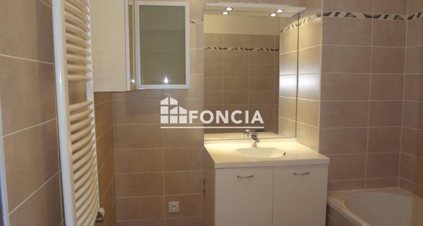 Location Appartement 3 pièces 69.64 m² - Mionnay 01390
