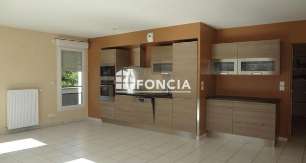 Location Appartement 3 pièces 69.64 m² - Mionnay 01390