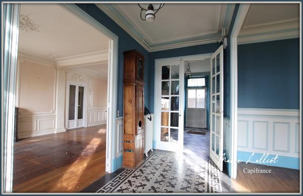 Maison Bourgeoise à vendre 8 pièces PUISEAUX, dépendances, garage, jardin clos, Piscinable, 5 chambres