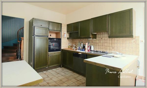 Maison Bourgeoise à vendre 8 pièces PUISEAUX, dépendances, garage, jardin clos, Piscinable, 5 chambres