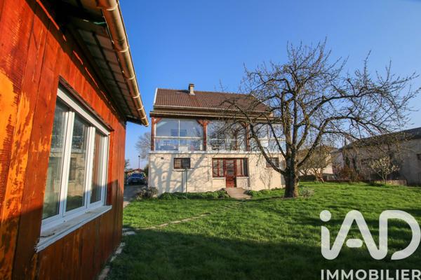 Maison à vendre 6 pièces 225 m² Moncetz-Longevas