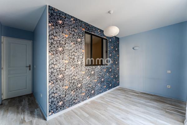 Appartement cave et parking « à saisir sur offre de prix »