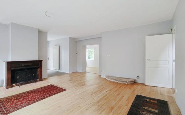 Appartement à vendre    8 pièces • 232 m2 Olivet