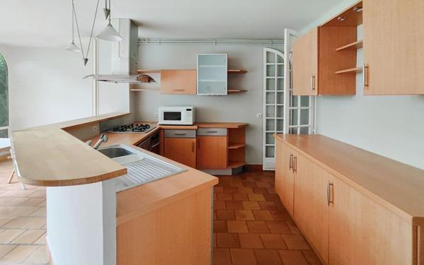 Appartement à vendre    8 pièces • 232 m2 Olivet