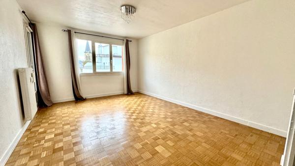 CHAMBERY EN EXCLUSITE / 3 PIECES DERNIER ETAGE - CHAMBERY