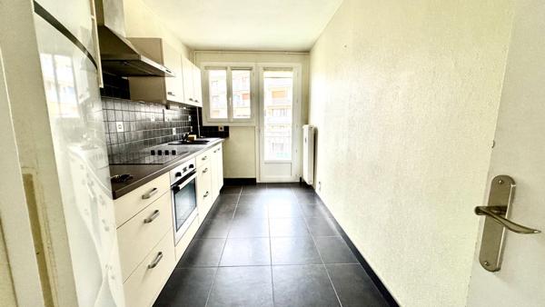 CHAMBERY EN EXCLUSITE / 3 PIECES DERNIER ETAGE - CHAMBERY