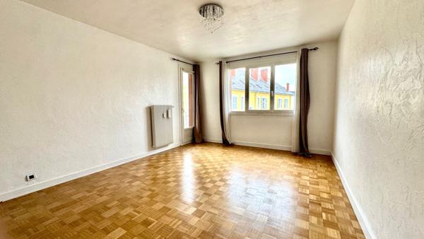 CHAMBERY EN EXCLUSITE / 3 PIECES DERNIER ETAGE - CHAMBERY