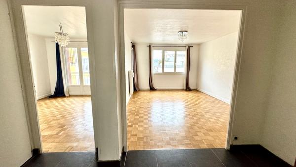 CHAMBERY EN EXCLUSITE / 3 PIECES DERNIER ETAGE - CHAMBERY
