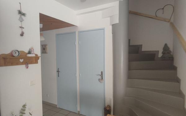 Maison à vendre    4 pièces •  Mison