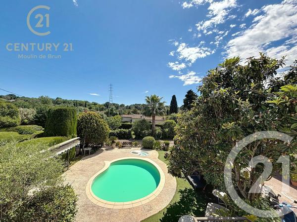 Maison à vendre  10 pièces - 261,77 m2 MOUGINS - 06
