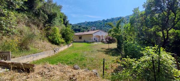 Vente Propriété 8 pièces 260 m2 à Nice