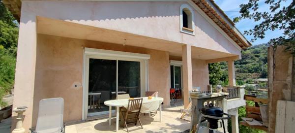 Vente Propriété 8 pièces 260 m2 à Nice