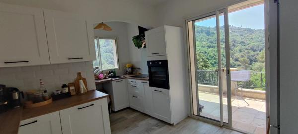 Vente Propriété 8 pièces 260 m2 à Nice