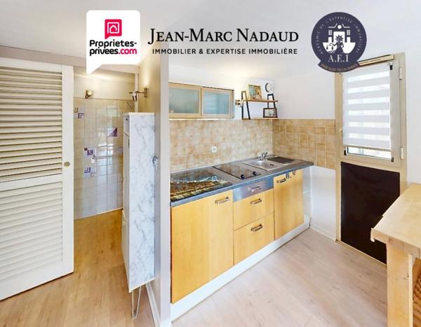 SAINT-RAPHAËL-2 PIÈCES DUPLEX DERNIER ÉTAGE-TERRASSE SUD-EST -MEUBLÉ & ÉQUIPÉ