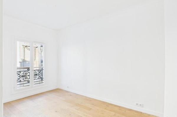 Vente - Appartement 2 pièces 30 m 2 Paris (75015)