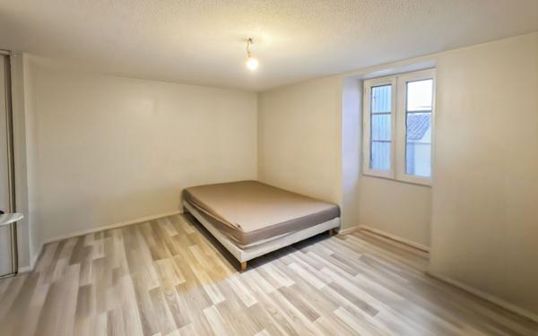 Appartement à vendre    2 pièces • 56 m2 Périgueux