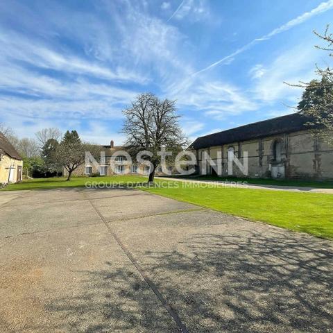 Corps de ferme Chaumont En Vexin / Double habitation / Dépendances / plus de 600 m² de bâtis