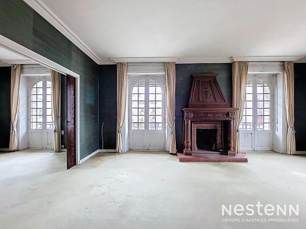 A Vendre Appartement de caractère de 144 m² dans une maison de Maître au coeur du centre historique d'Hendaye