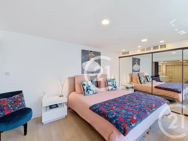Appartement Loft à vendre  4 pièces - 147,50 m 2   ST REMY DE PROVENCE  - 13
