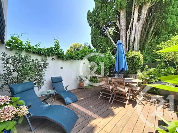 Appartement Loft à vendre  4 pièces - 147,50 m 2   ST REMY DE PROVENCE  - 13