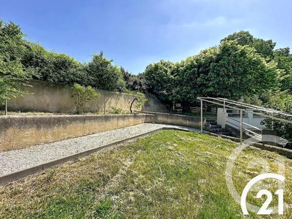 Maison à vendre  8 pièces - 189 m 2   TAILLADES  - 84