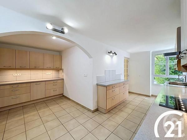 Maison à vendre  8 pièces - 189 m 2   TAILLADES  - 84