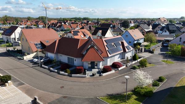 Maison d’exception aux volumes spectaculaires – Seltz