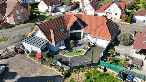 Maison d’exception aux volumes spectaculaires – Seltz