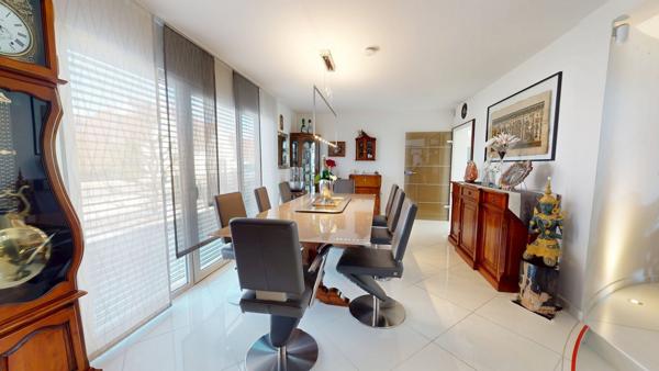 Maison d’exception aux volumes spectaculaires – Seltz